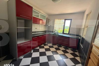Casă cu 5 camere cu Teren 2248 Mp în Curtești - 6