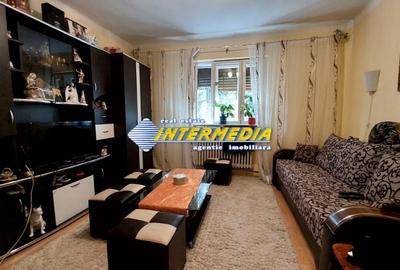 Casă individuală cu 3 camere cu Canalizare în Cetate - 1