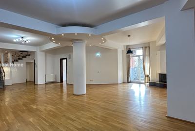 Apartament cu 6 camere, mobilat în Herăstrău