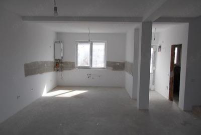 Casă cu 5 camere cu Teren 328 Mp în Favorit - 7