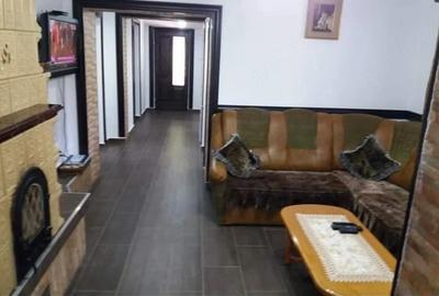 Casă cu 4 camere cu Teren 8195 Mp în Bucea - 3