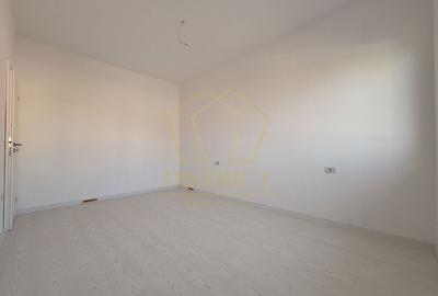 Duplex cu 4 camere cu Canalizare în Moșnița Nouă - 9