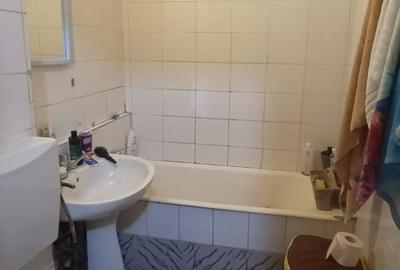 Apartament semidecomandat în Drumul Taberei