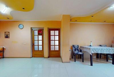Apartament 4 camere Zona Teiul Doamnei - 3