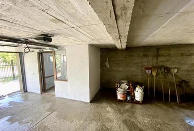 De vanzare demisol (format din garaj, baie ?i birou) realizat din beton monolit ?i 11.5 ari de teren - 6