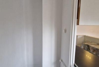 Apartament cu 3 camere decomandat în Tei - 16