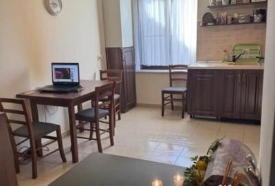 Apartament cu 2 camere decomandat în Siret - 3