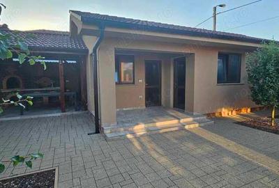 Casă cu 7 camere cu Teren 545 Mp în Centura - 20