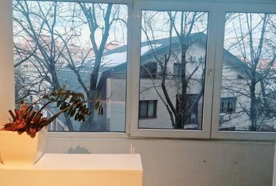Apartament cu 2 camere semidecomandat în Gara de Nord