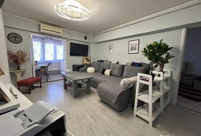 Apartament cu 3 camere decomandat, mobilat în Central