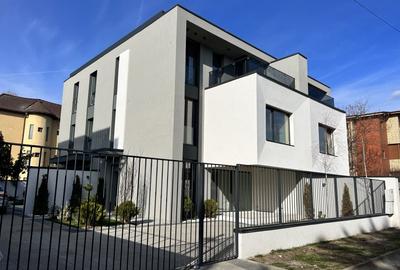 Duplex cu 4 camere cu Teren 250 Mp în Băneasa - 3
