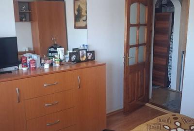 Apartament cu 3 camere decomandat în Exterior Vest - 1