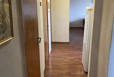 Proprietar vand ap. 3 camere - 2