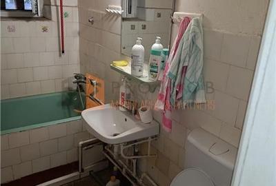 Apartament 2 camere cf 1 semidecomandat zona Centru - 10