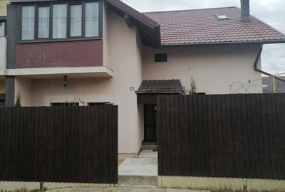 Casă cu 5 camere cu Teren 399 Mp în Sfântu Ilie - 4
