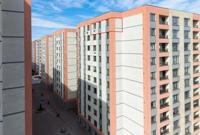 Apartament cu 3 camere decomandat, mobilat în Tractorul - 29