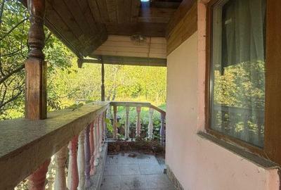 Casă cu 6 camere cu Teren 700 Mp în Groși - 8