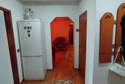 Apartament cu 3 camere decomandat în Central - 1