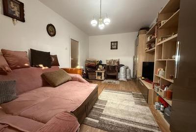 Apartament luminos, 2 camere, decomandat, etaj 8 din 10 - Sagului - 2
