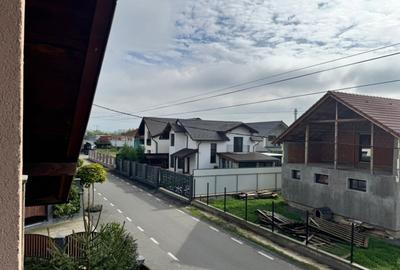 Casa superba intr-o zona lini?tita 4 dormitoare, 3 - 3