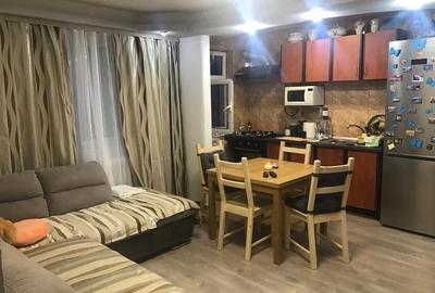 Apartament cu 4 camere semidecomandat în Central - 1