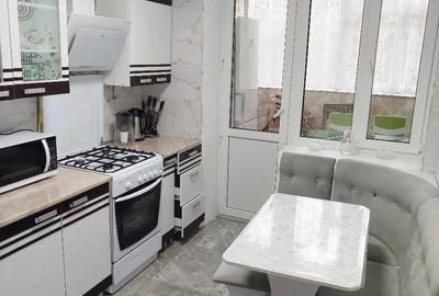 Garsonieră în P-ța Victoriei