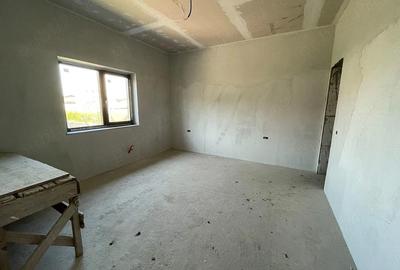 Casă cu Teren 610 Mp în Cumpăna