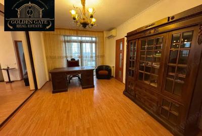 Domenii | 5 Camere | 3 Dormitoare | 3 Bai | 4 Balcoane | Boxa |Parcare - 3