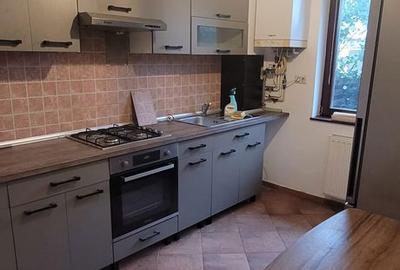 Casă cu 4 camere cu Teren 65 Mp în Central - 8