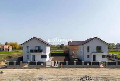 Casă individuală cu 5 camere cu Canalizare în Stupini - 7