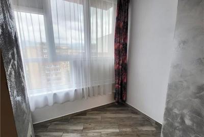 Apartament 3 camere,decomandat,renovat, suprafata generoasa, - 3