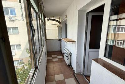 Republicii zona Mega Image 2 camere etaj 3 din 4 - 6