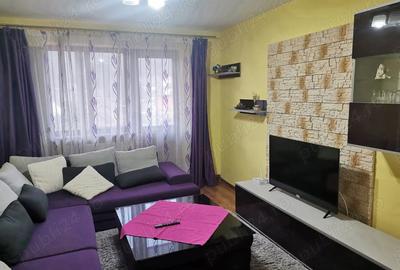 Apartament cu 3 camere decomandat în Sovata - 9
