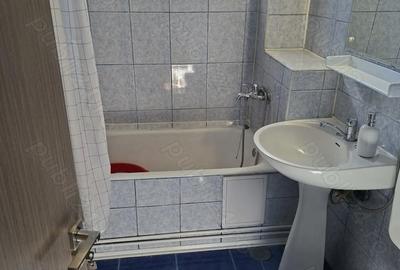 Apartament cu 3 camere decomandat în Centrul Civic - 4