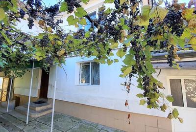 Casa cu teren 1300 mp zona Primarie Selimbar