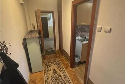 Apartament cu 3 camere decomandat în Aradului - 2