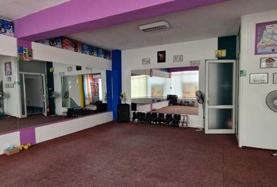 Spațiu comercial, de 60 mp, în Central - 1