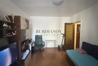 Apartament cu 3 camere în Rahova