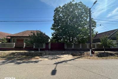 Casă cu 3 camere cu Teren 6060 Mp în Gepiu - 7