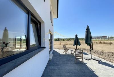 Vila exclusivista**P+1**5 Camere**Teren 704 mp***Langa Padure//Balotesti - 35