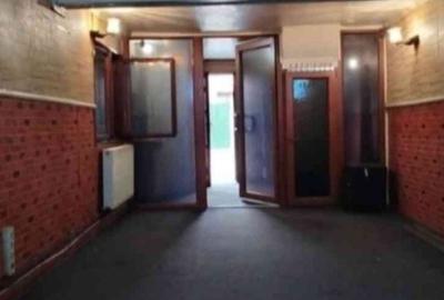 Spațiu comercial, de 38 mp, în Casa de Cultură - 4