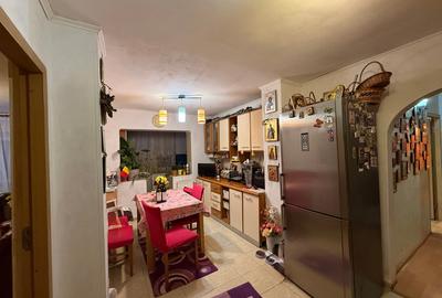 Apartament cu 3 camere decomandat în Rahova - 4