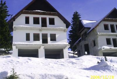 Casă în Novaci - 1