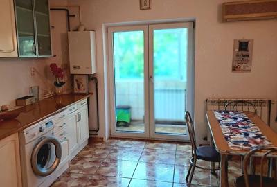 Apartament cu 3 camere decomandat în Brazda lui Novac - 4