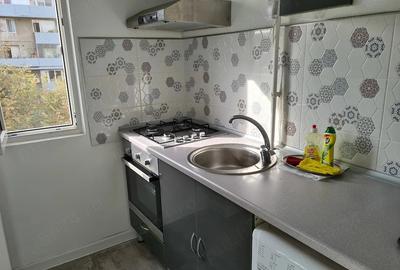 Garsonieră decomandată în Berceni - 2