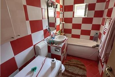 Apartament cu 3 camere decomandat în Aradului - 2