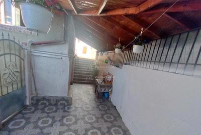 Casă cu Teren 260 Mp în Muncitoresc - 3