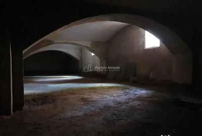 Casă cu 6 camere cu Teren 606 Mp în Central - 6