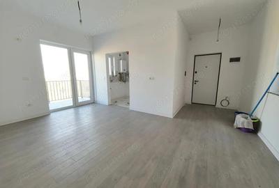 Apartament cu 2 camere decomandat în Girocului