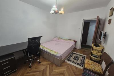 Apartament spatios 3 camere , etaj 1, Centrul Civic, B-dul Victoriei - 7